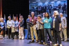 N-St-Paul-Maplewood-Oakdale-Club-signing-closing-hymn